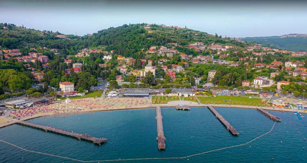Apartma Jadran Portorož Exteriör bild